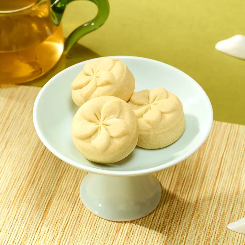 What Makes Frozen Unbaked Flower-Shaped Pastry with Fruit Paste a Must-Have in Modern Baking?