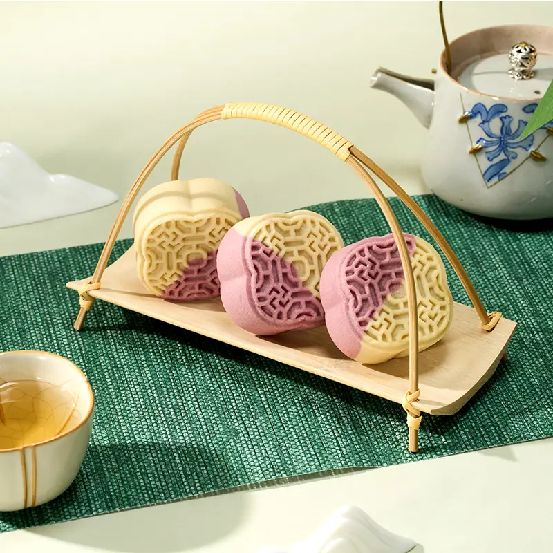 How Does Frozen Unbaked Window-Shaped Pastry with Custard Become a Premium Bakery Choice?