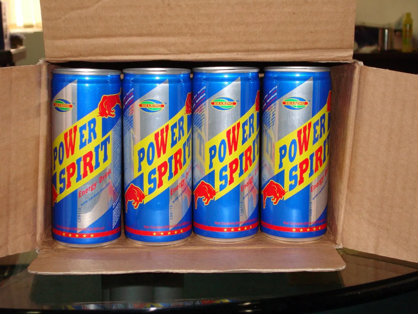 250ml Aluminum Tin Carbonated Energy Drink with High Caffein , Strong Gas, Taurine and Rich Vitamins Sugarless, No Sugar, Sugar Free