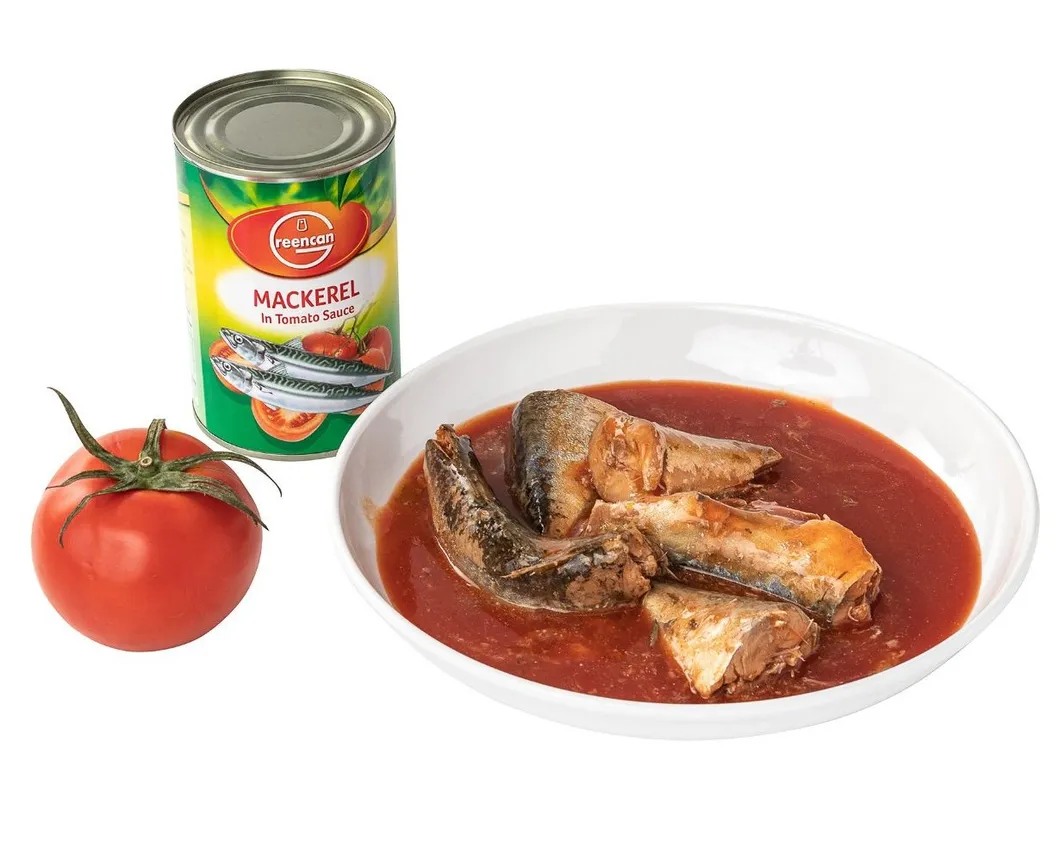 Customized Brand Pilchards Fish in Tomato Sauce/ Sardine Canned in Oil 155g
