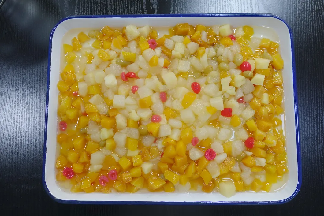 Fresh Canned Fruit Cocktail in Easy Open Lid 820g