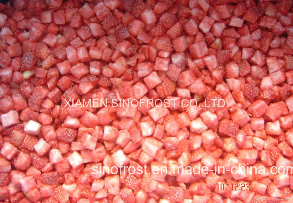 Frozen Strawberries Puree, Frozen Strawberry Puree, with Seeds/Without Seeds, Packed in Carton/Pail/Drum, ISO/ HACCP /Brc/Kosher/Halal