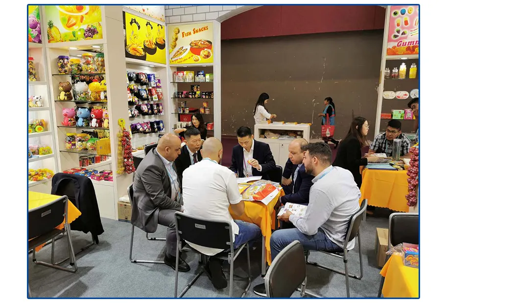 Fruit Flavor Sour Rolls Gummy Candy From Larbee Food