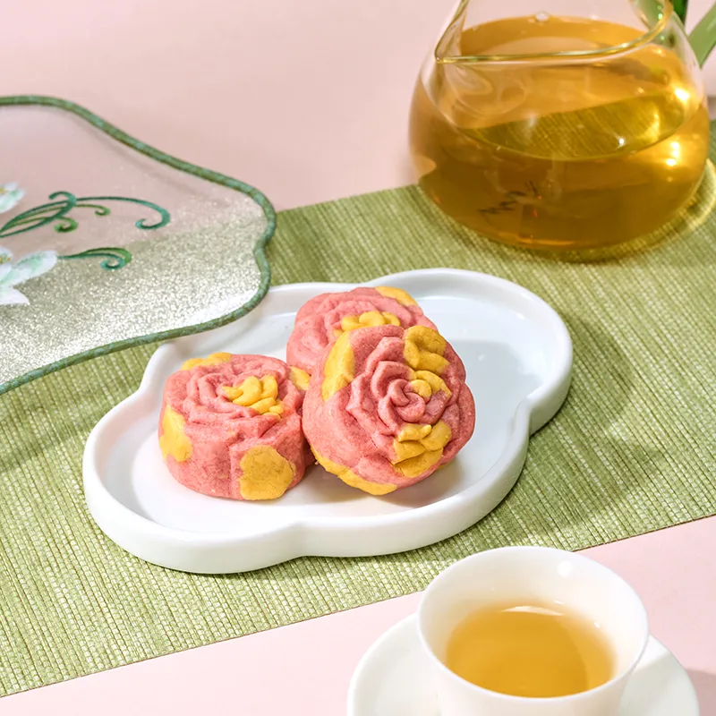 Rose-Shaped Lotus Seed Paste Cake