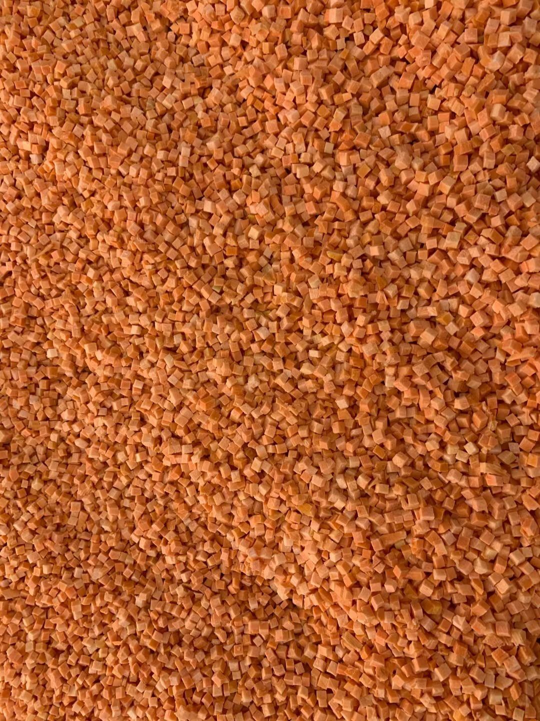 Manufacturer of Frozen Vegetables and Fruits, IQF Frozen Carrot Dices, 5X5mm and 10X10mm, with Certifcate Brc a, Kosher, HACCP and FDA